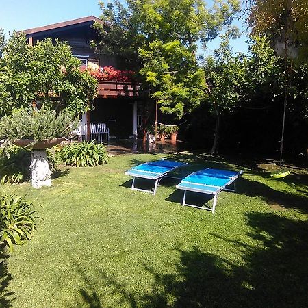 הוילה אלבניה Agriturismo Baita Marina מראה חיצוני תמונה